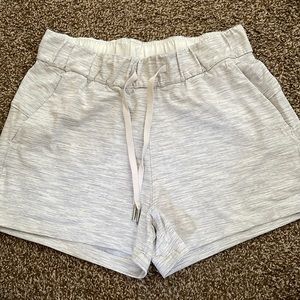 Lululemon On the Fly short